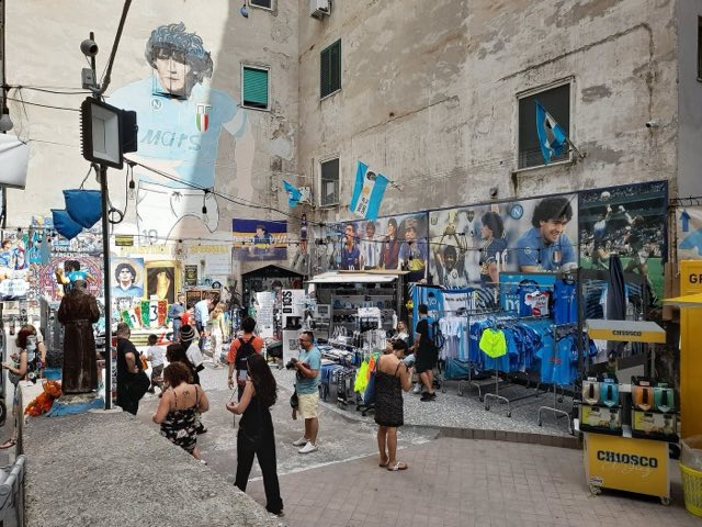 Vicolo dei Quartieri Spagnoli a Napoli